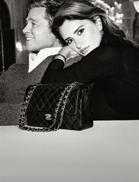 brad pitt y penelope cruz chanel